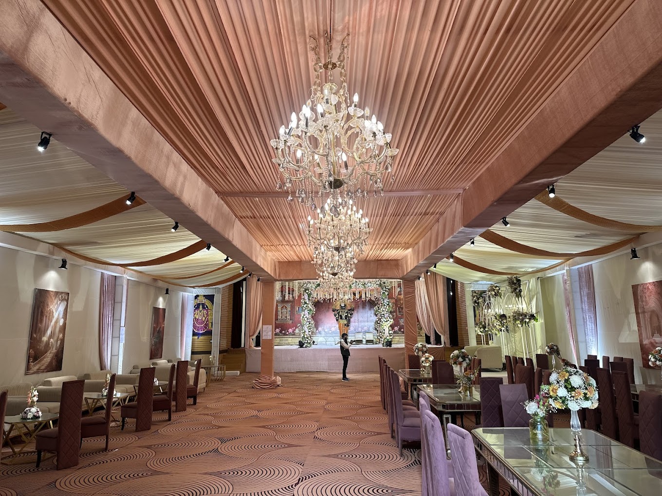 Banquet Hall in Kapashera